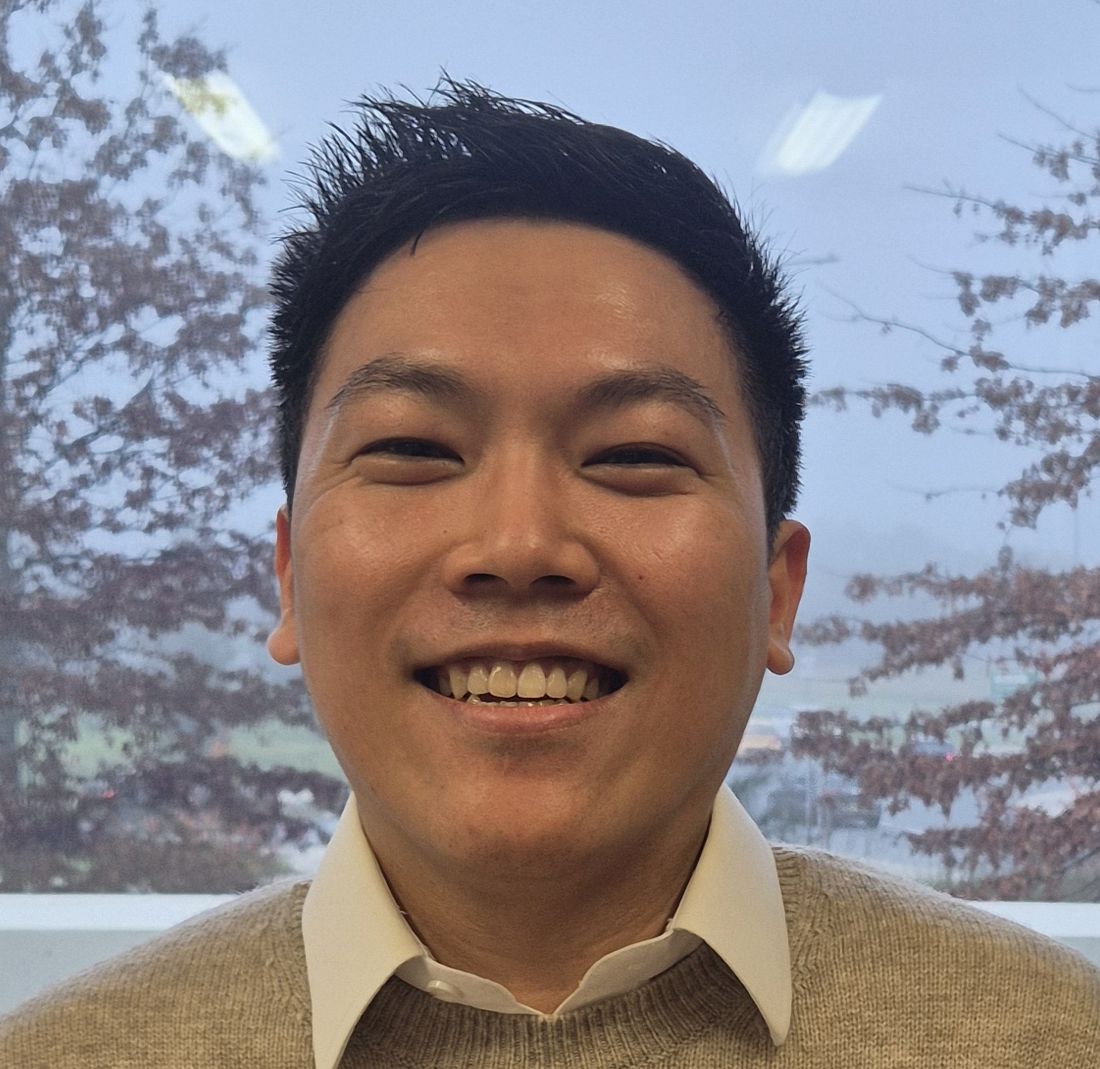 Dr William Fong